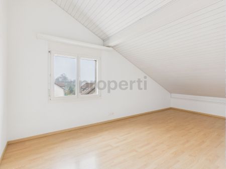 Stylish 4.5-room attic apartment with far view - Foto 2