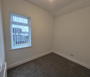 137 Belfast Road, Bangor, BT20 3PP - Photo 2