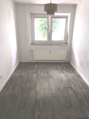 3 Zimmer Wohnung im 2. Obergeschoss … in Sanierung - Photo 1