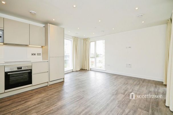 3 bedroom flat to rent - Photo 1