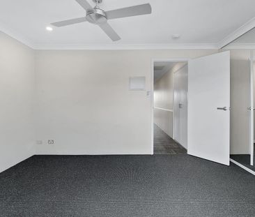 Perfect location, perfect unit, perfect life - Photo 2