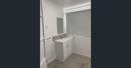 Three x 1‑Bedroom Units, Low‑Maintenance & Convenient Location - Photo 5