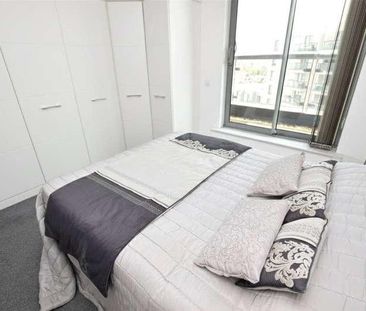 Lexicon Apartments, Mercury Gardens, Romford, RM1 - Photo 3