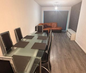 LU3 3QH - Photo 2