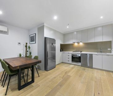 Spacious light filled courtyard! - Photo 5