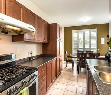 For Lease - 799 Khan Crescent Unit# UPPER, Mississauga, Ontario - Photo 4