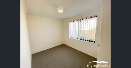 FAMILY HOME WITH EASY CARE LIVING - Photo 4