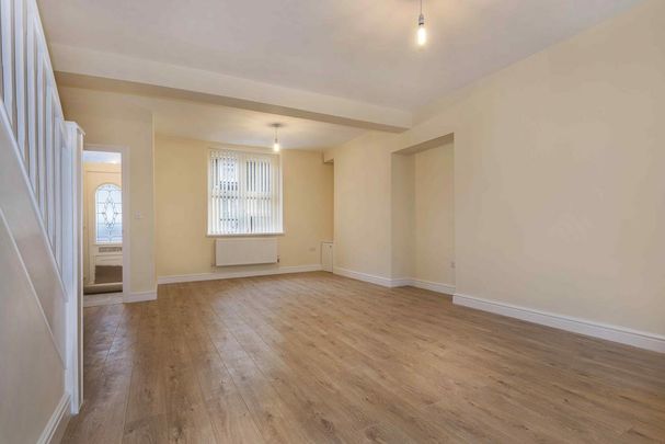 3 bedroom terraced house to rent - Photo 1