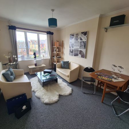 1 Bed - 11 Kendal Bank, City Centre, Leeds - LS3 1NR - Professional - Photo 3