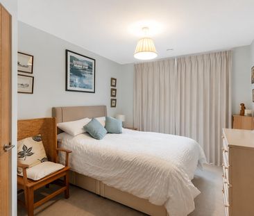 2 Bed Flat, Latitude Apartments, CR0 - Photo 4