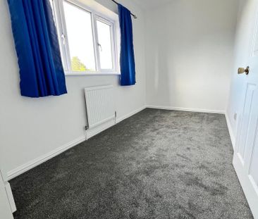 2 bedroom semi-detached house to rent - Photo 5