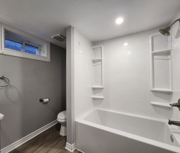 For Lease - 5 CALCOTT Court Unit# LOWER, Thorold, Ontario - Photo 3