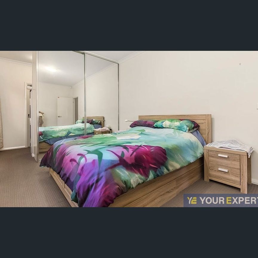 Cozy & Well Located - Photo 1