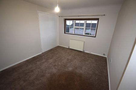 3 bedroom House - LODGEFIELD, WELWYN GARDEN CITY - Photo 3