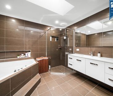 Luxury 4-Bedroom Home with Pool & Alfresco Living - Photo 3