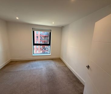 2 Bed Flat, Leven Road, E14 - Photo 6