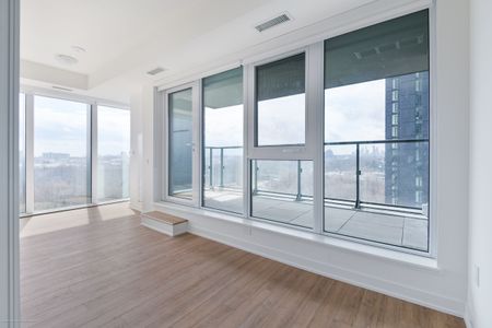 For Lease - 5 Quarrington Lane Lane Unit# #1011, Toronto, Ontario - Photo 2
