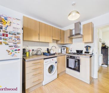 2 bedroom flat to rent - Photo 6