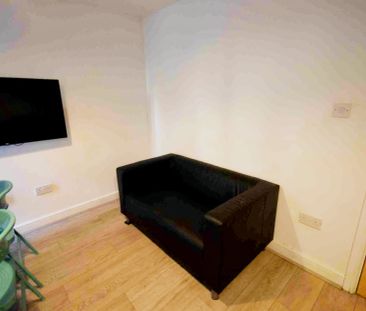 2 Beds 3 Baths - Photo 5