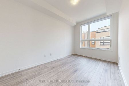 For Lease - 17 Lytham Green Circle Unit# 4, Newmarket, Ontario - Photo 5