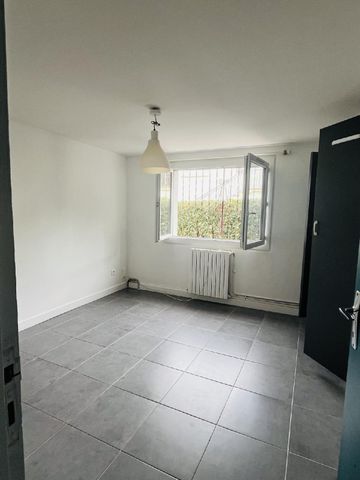 Spacieuse maison individuelle Ã Ourouspoure à louer de 7 pièce(s) sur 189 m² - Photo 3