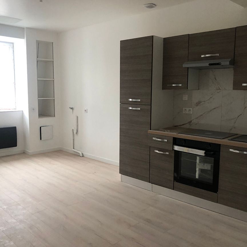 CHATEAULIN 2 pièces 31.48m2 - Photo 1