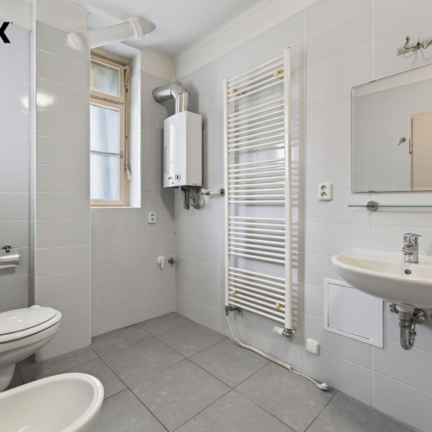 Pronájem bytu 3+1 130 m² - Photo 1