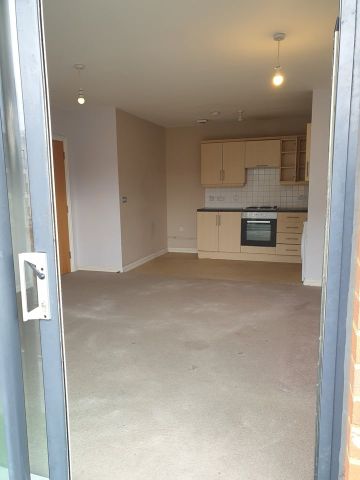 1 Bed Flat, Greenwich House, SE13 - Photo 2