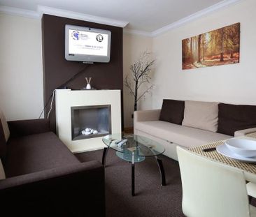 2 bedroom house to rent - Photo 1