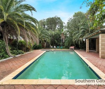 Cozy and Convenient Living in a Secure Community - Photo 1