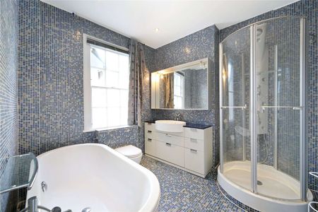 A good family house within a lovely Kensington neighbourhood - Photo 5