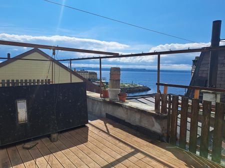 Duplex rénové 4.5 pièces centre ville 115 m2 avec terrasse en toit - Photo 4