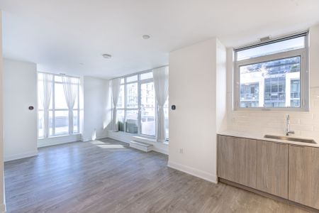For Lease - 65 Annie Craig Drive Unit# 504, Toronto, Ontario - Photo 4