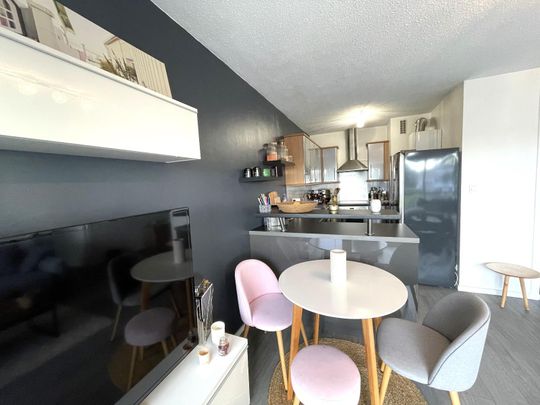 Location Appartement 2 pièces 42m² BORDEAUX 33200 - Photo 1