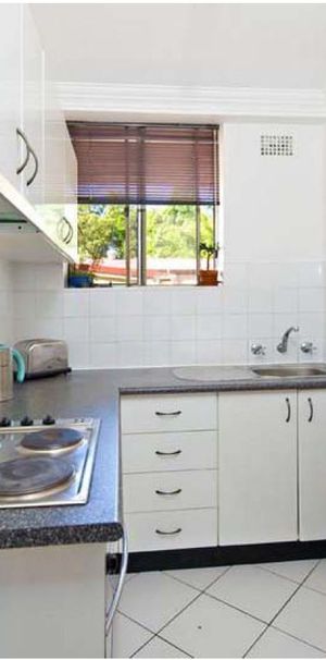 8/104 Alice Street, Newtown, NSW 2042 - Photo 2