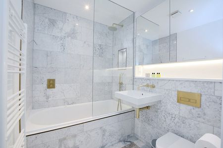 Queen's Gate - Photo 5