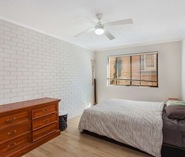 TIDY TWO BEDROOM UNIT - Photo 3