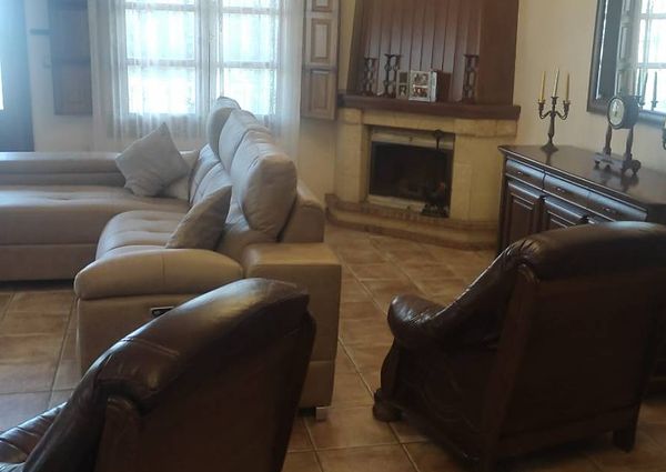 Fantastic villa with private pool and large plot in Avileses, Murcia