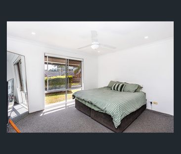 FAMILY HOME WITH POOL - Photo 5