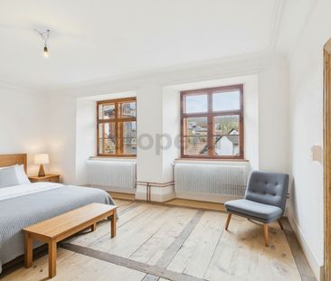 Beautiful, historic 3.5-room apartment in Zunzgen, modern with high... - Foto 5