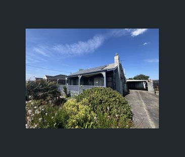 Affordable 4-Bedroom Home In Ideal Location! - Photo 4