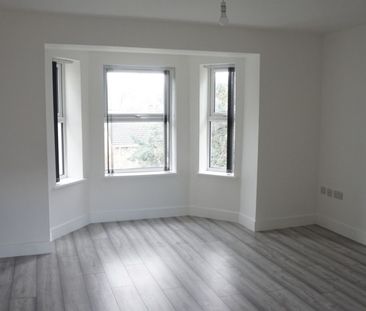 Third Avenue, Nottingham, NG7 - Photo 1