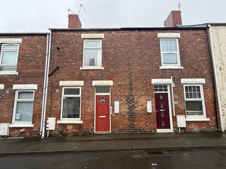 2 bedroom terraced house to rent - Photo 4