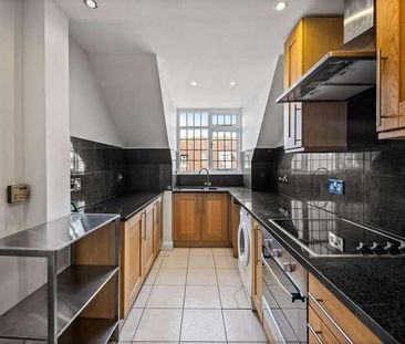 Tudor Close, Belsize, NW3 - Photo 3