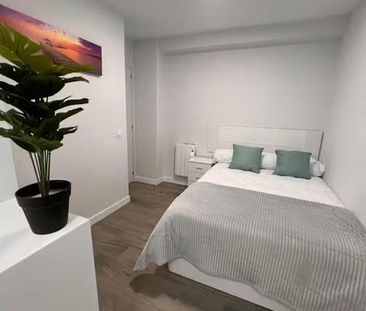 Calle de Sánchez Preciado, Madrid, Community of Madrid 28039 - Photo 1