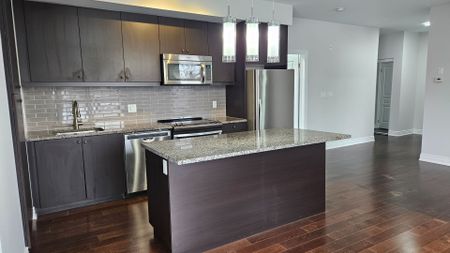 For Lease - 3170 Erin Mills Parkway Unit# 310, Mississauga, Ontario - Photo 3