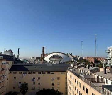 4 room luxury penthouse for rent in Valencia, Spain - Photo 5