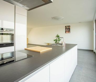 DAKAPPARTEMENT MET 2 SLAAPKAMERS EN TERRAS - Foto 5