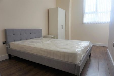 2 bedroom apartment to rent - Photo 3