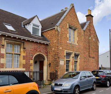 2 bedroom semi-detached house to rent - Photo 1